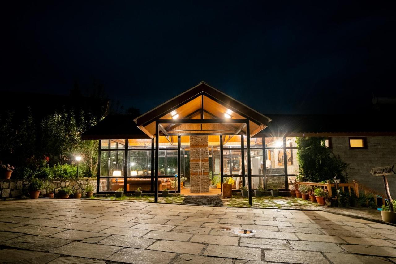 Larisa Resort Manali Exterior foto