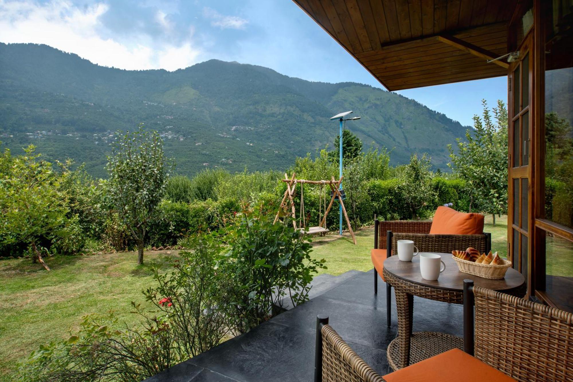 Larisa Resort Manali Exterior foto