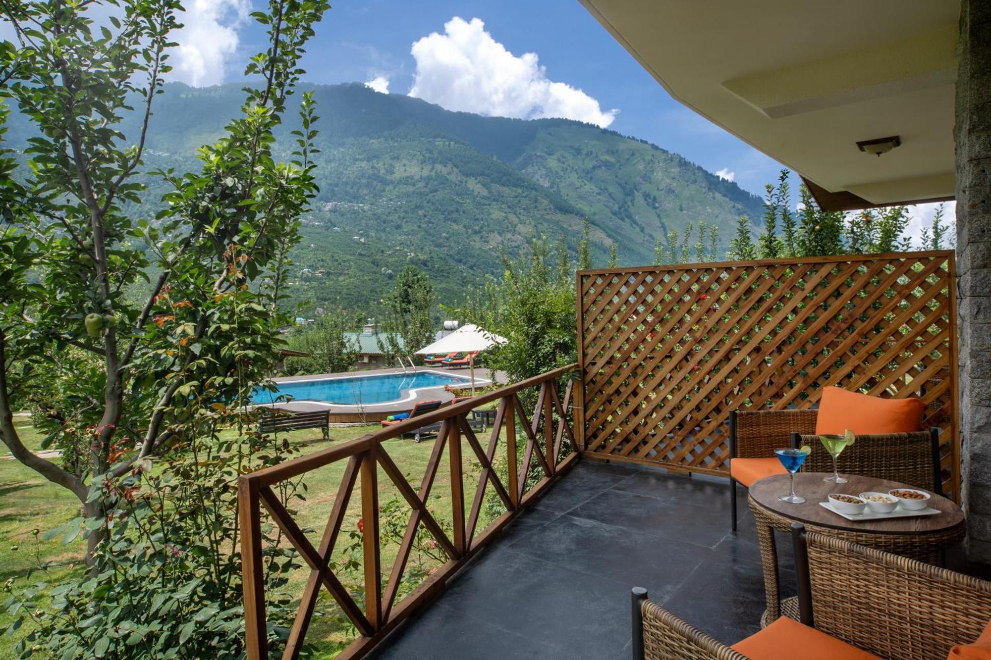 Larisa Resort Manali Exterior foto