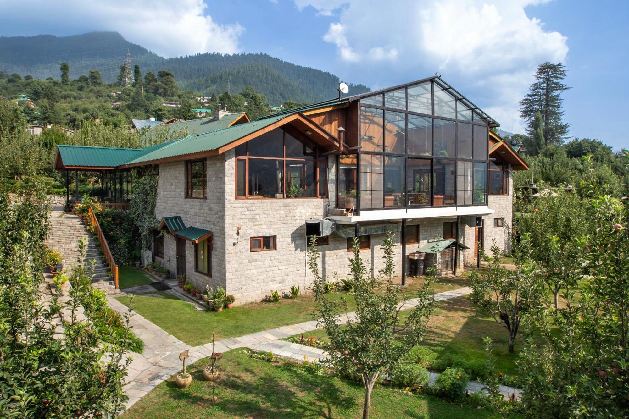 Larisa Resort Manali Exterior foto