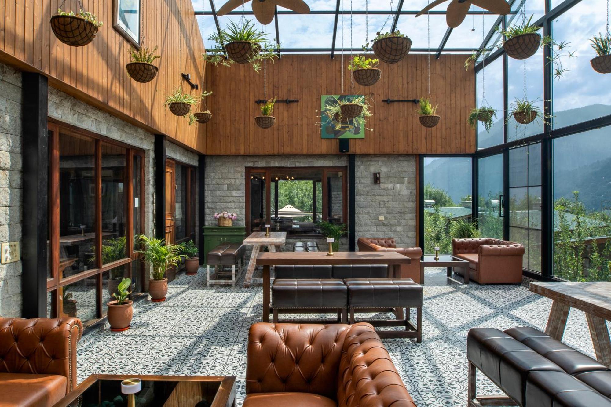 Larisa Resort Manali Exterior foto